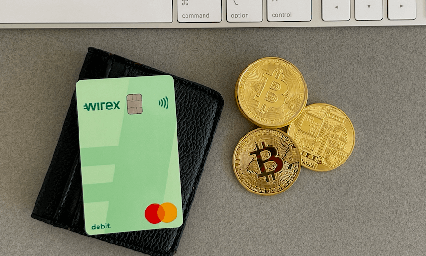 Пластиковая криптокарта Wirex: полный обзор Visa-карты с доставкой и кешбэком