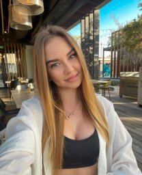 Sasha 22 years 4